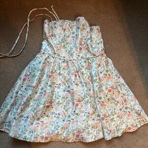 Altar'd State floral mini dress size Medium, Like new